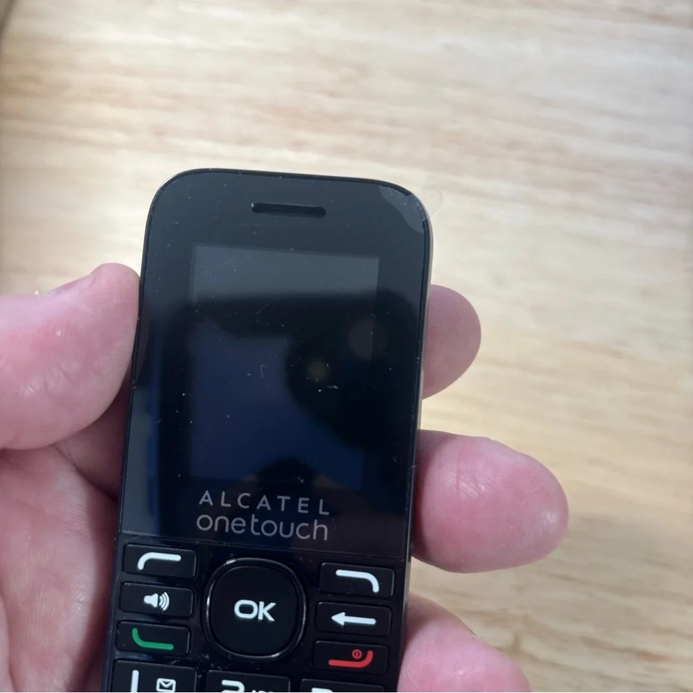 Alcatel Cinch 1018b OneTouch wireless Mobile cell phone One Touch